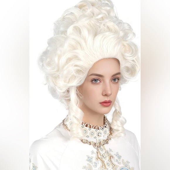 Elegant White Curly Wig for Women